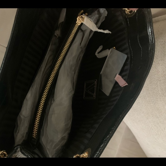 Victoria’s Secret large purse Snake skin print - Picture 8 of 15